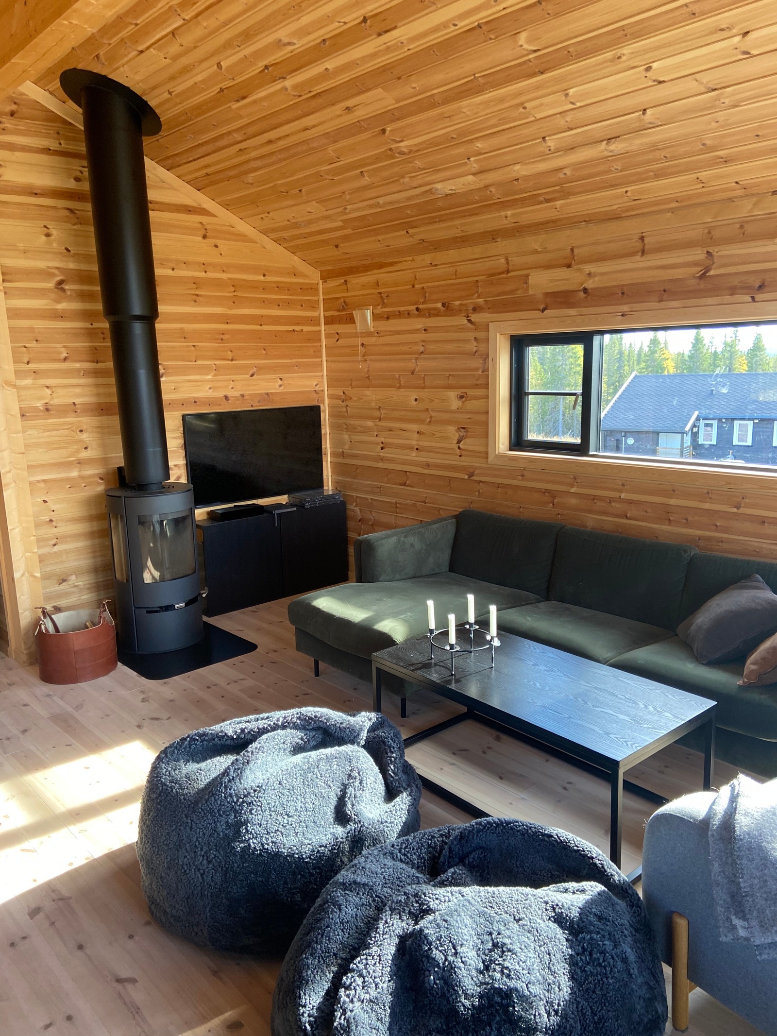 TV/peis Galleribilde