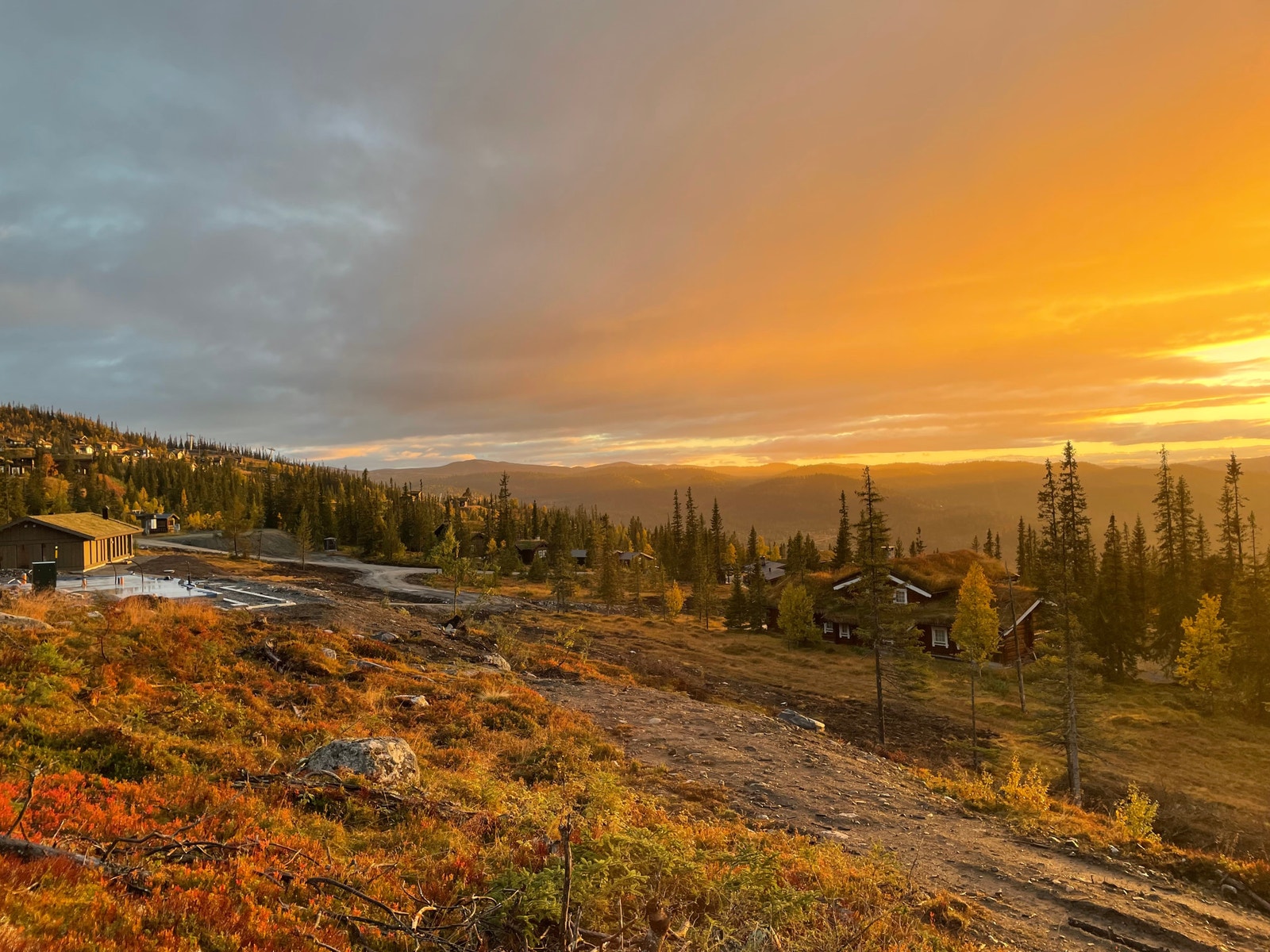 Utsikt mot Syd og stolheis og Panoramaheisen Galleribilde