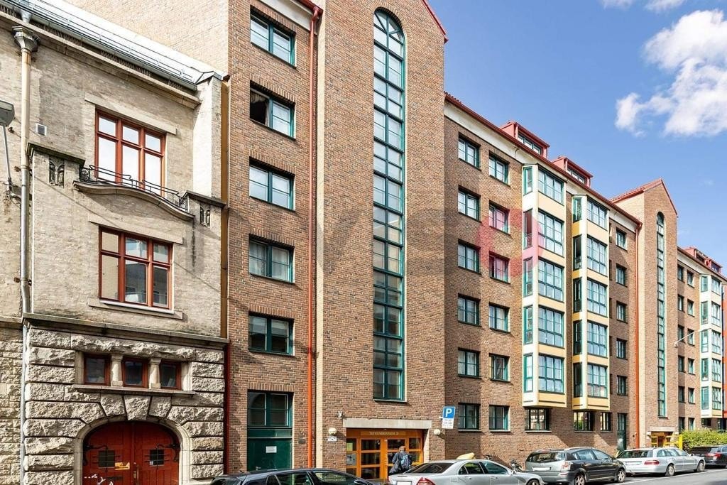 Bilde av oppgang utenfor Galleribilde