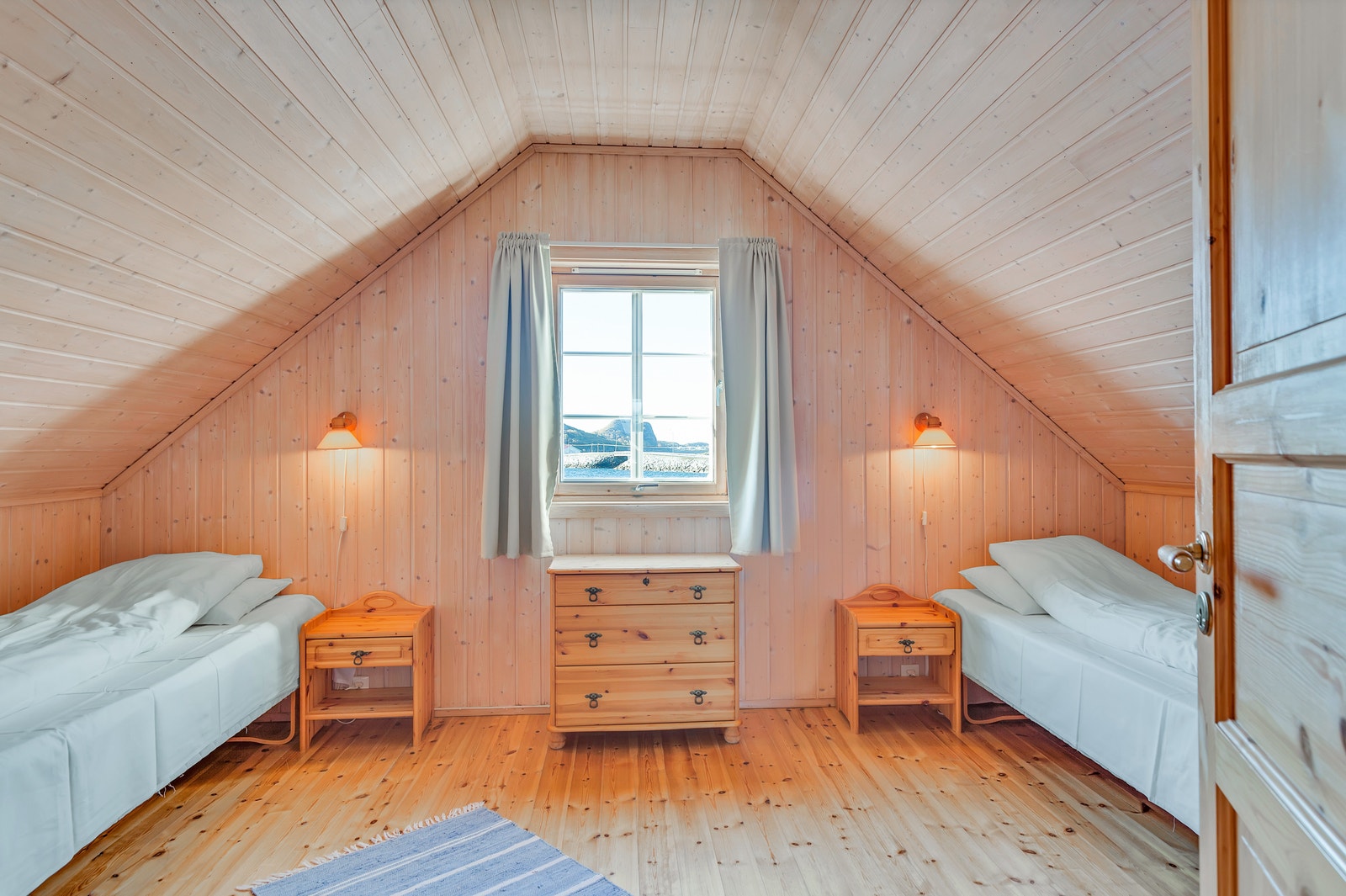 Soverom nr2 loft med 2 senger Galleribilde