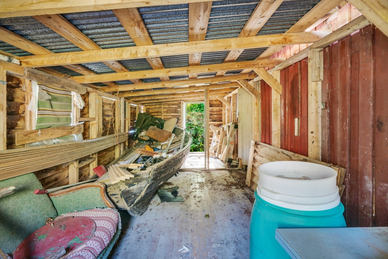 Eiendommen er i svært dårlig stand og riving må påregnes. Galleribilde