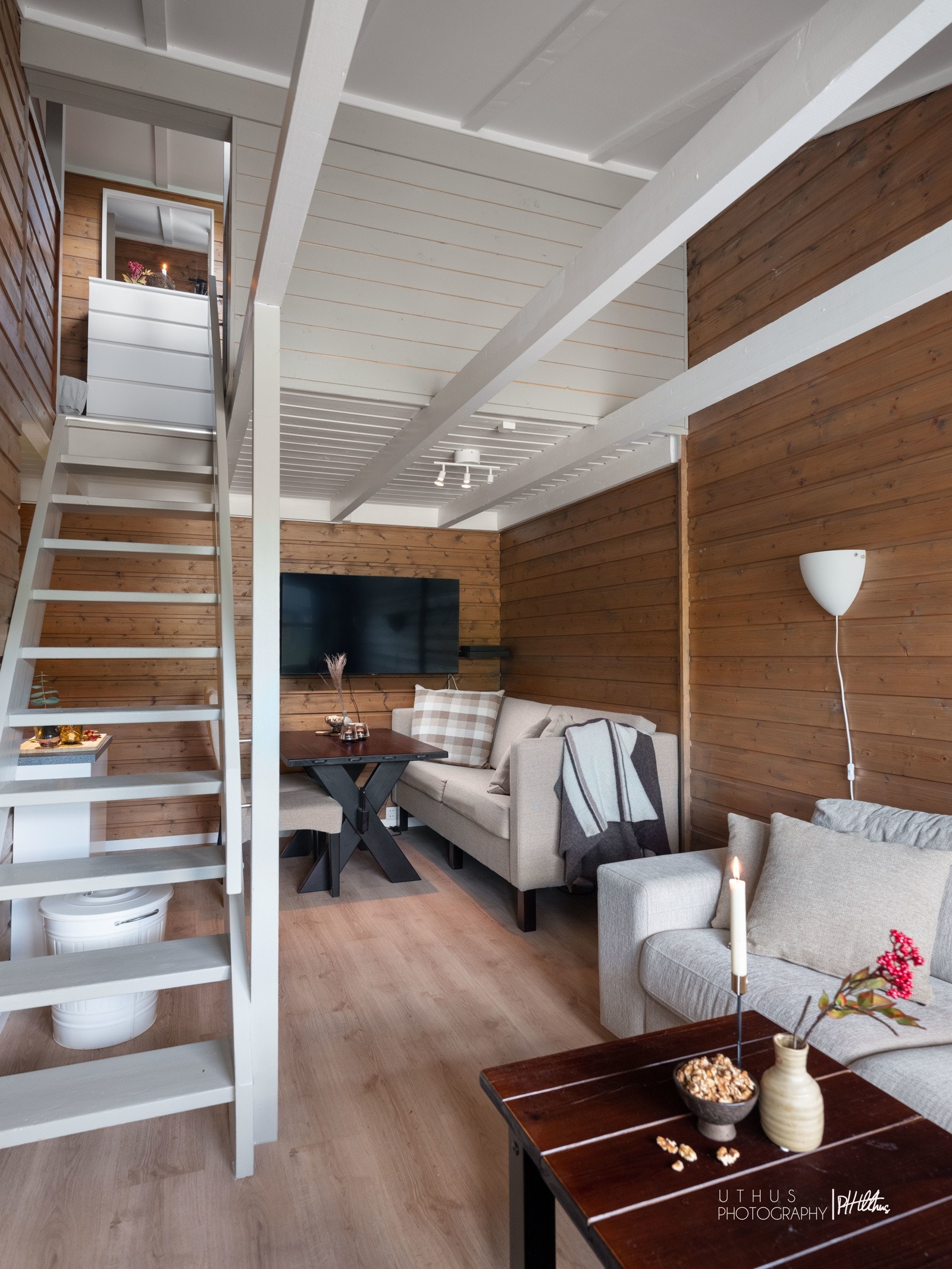 Trapp fra stue opp til sovehems Galleribilde