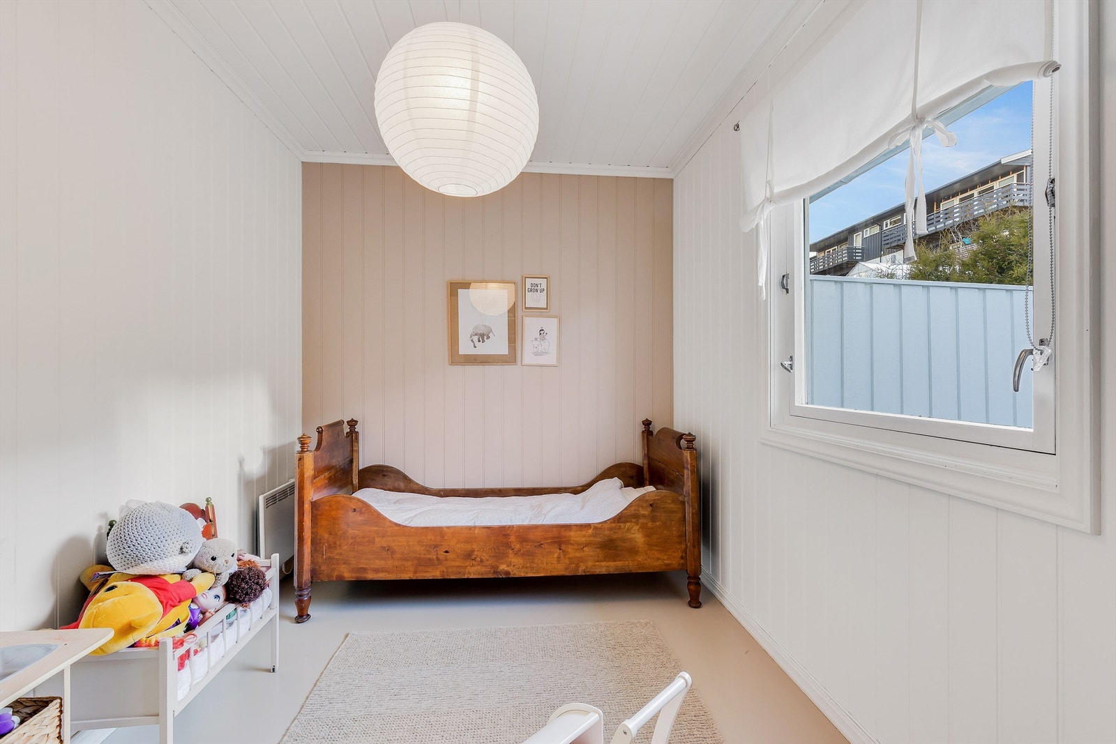 Få, men riktige detaljer på barnerommet skaper et innbydende interiør. Galleribilde