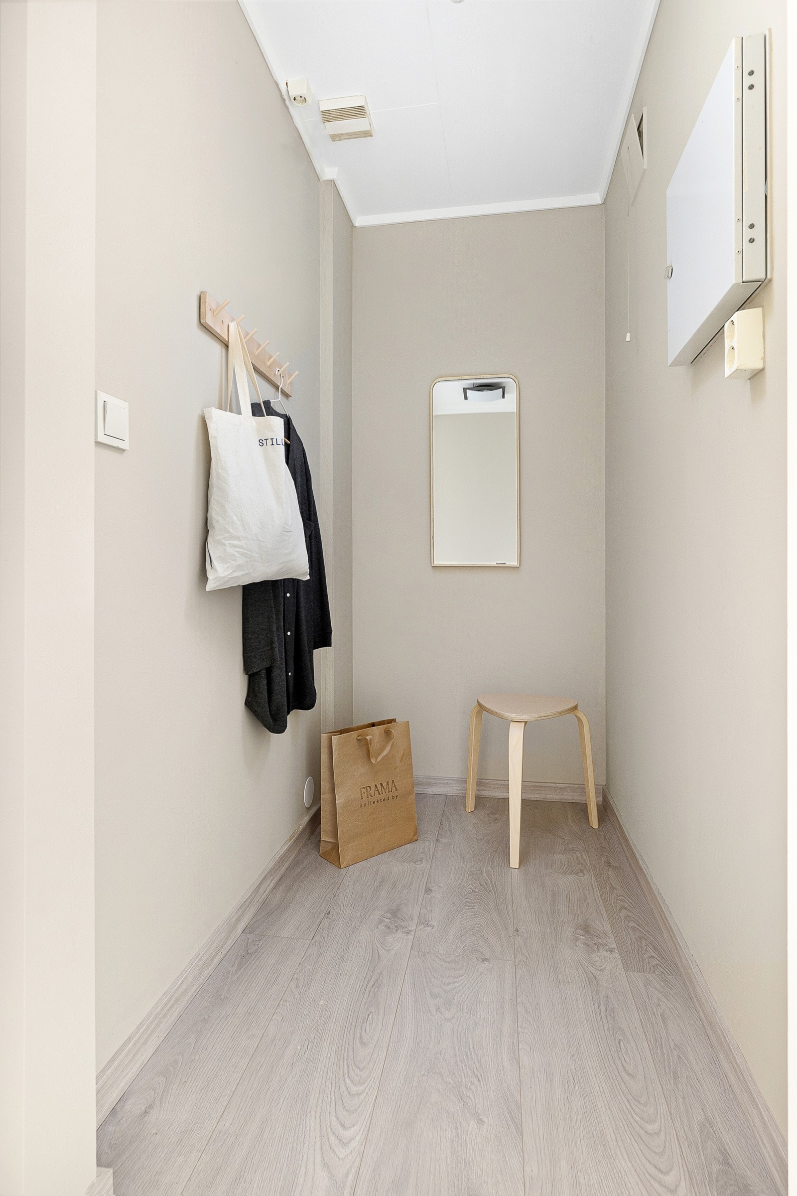 Entré. Galleribilde