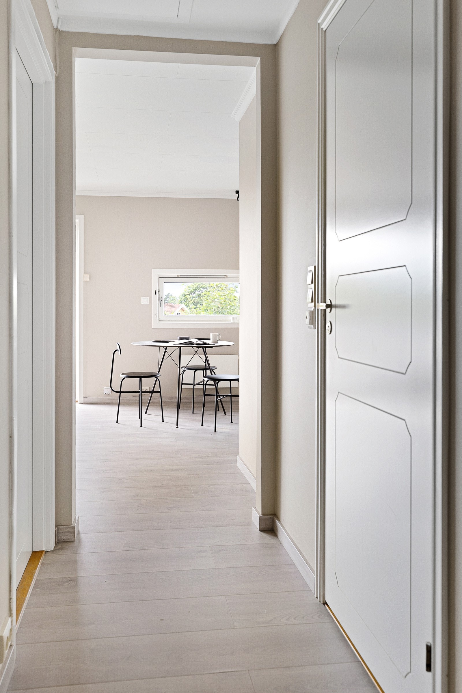 Entré. Galleribilde