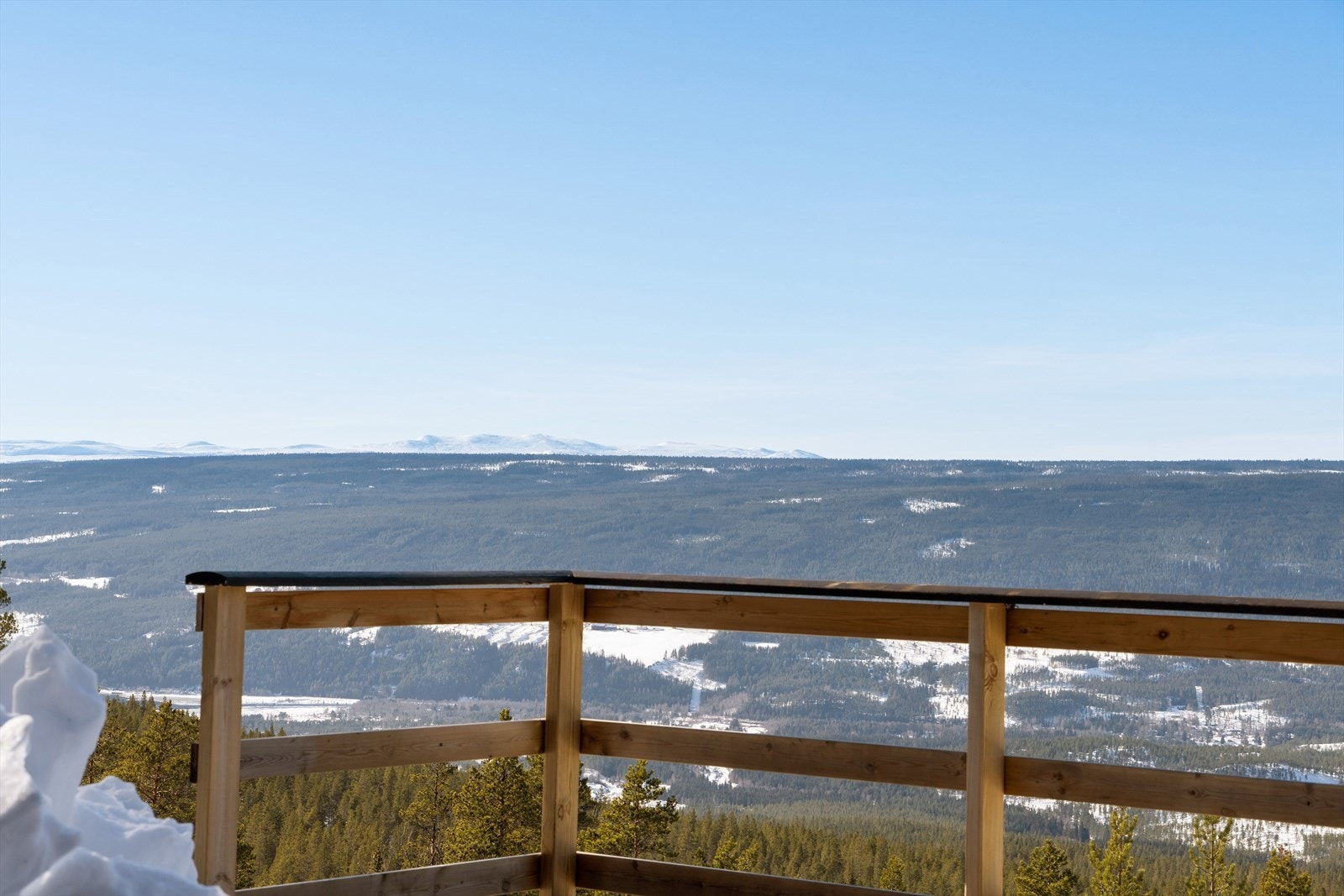 Flott tomt med fantastisk utsikt og solrik beliggenhet. Galleribilde