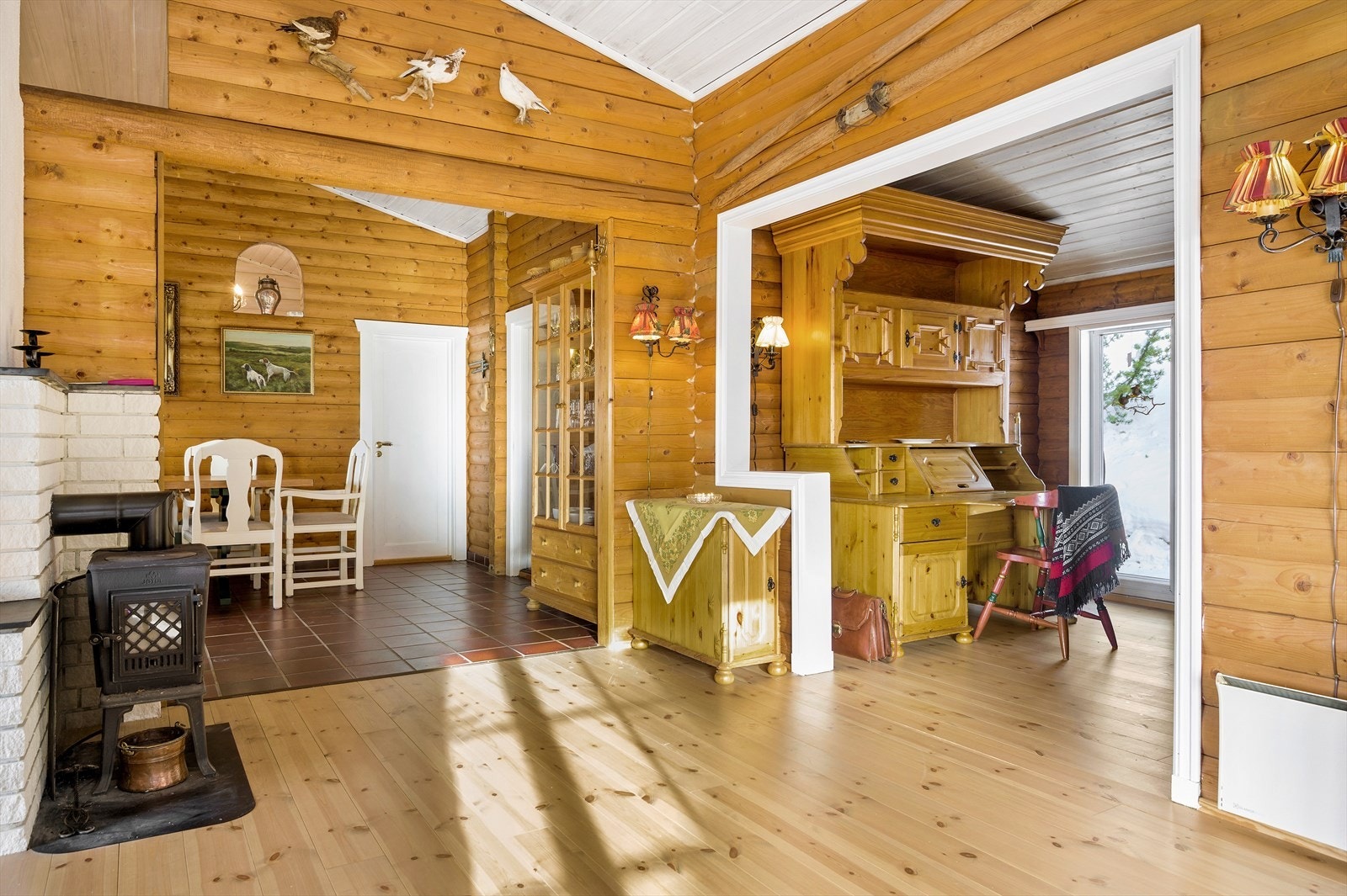 Det er et fint rom mellom stuen og soverommet som kan benyttes som kontor, lekerom eller et lite spillerom. Galleribilde