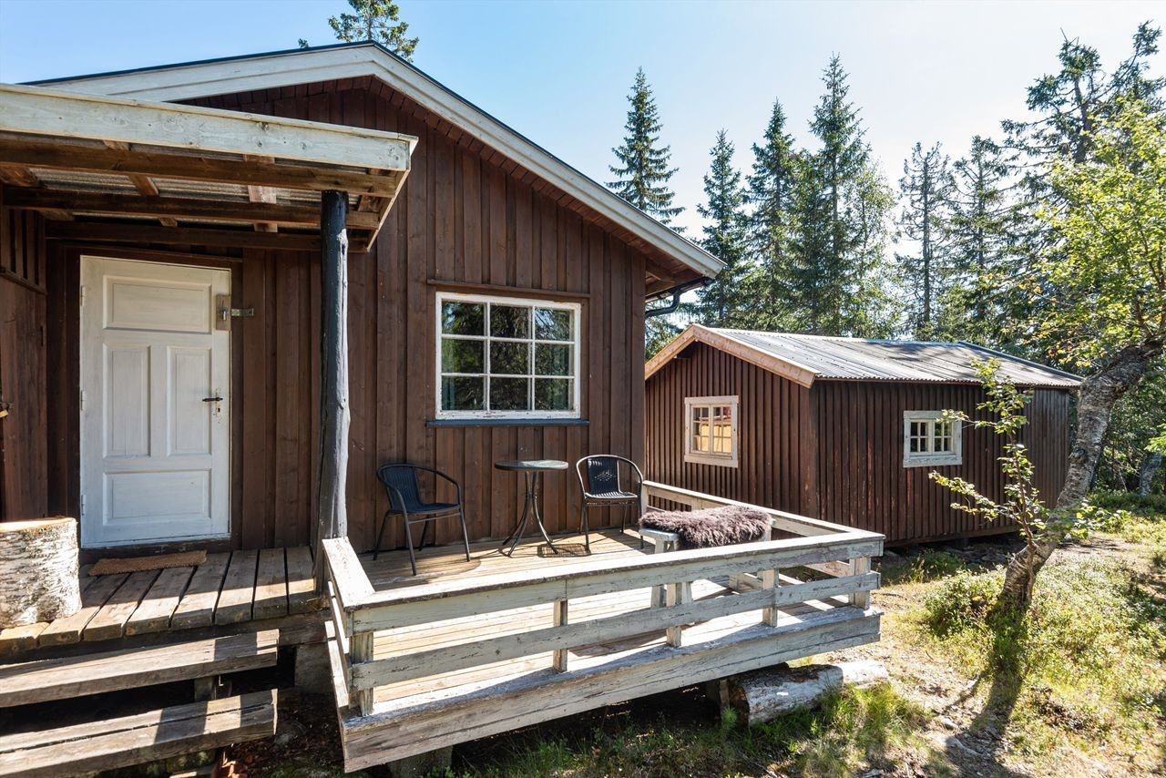 Sjarmerende eldre hytte med anneks Galleribilde