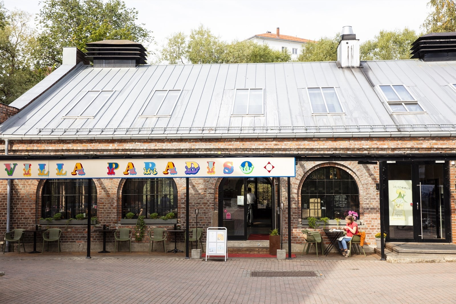 Villa Paradiso Lilleborg er for mange oslofolk en godt skult hemmelighet der den ligger på det gamle fabrikkområdet til Lilleborg Fabrikker. Galleribilde