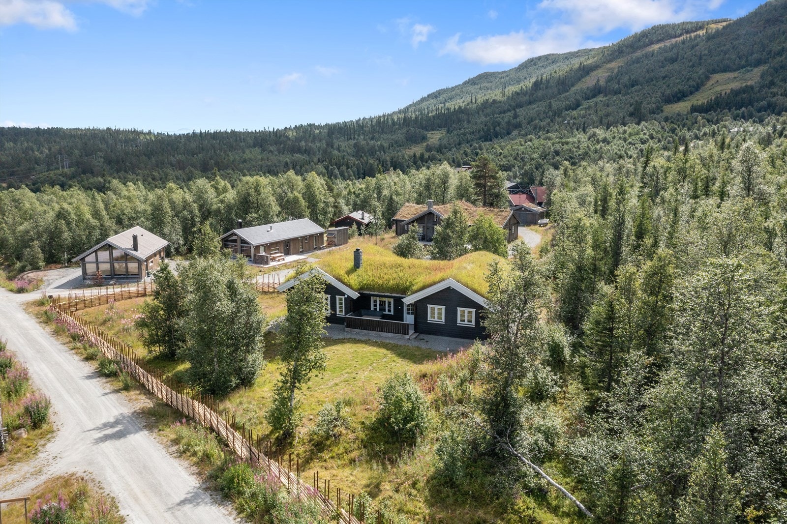 Velkommen til Kjøsastølvegen 16, en eiendom presentert av EiendomsMegler 1 Fjellmegleren! Galleribilde