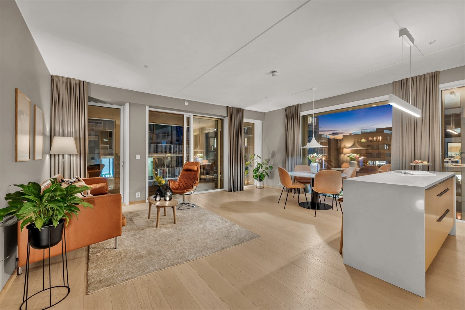 Nordvik Eiendomsmegling v/Jonas A. Winje har gleden av å presentere Dronning Eufemias gate 33 Galleribilde