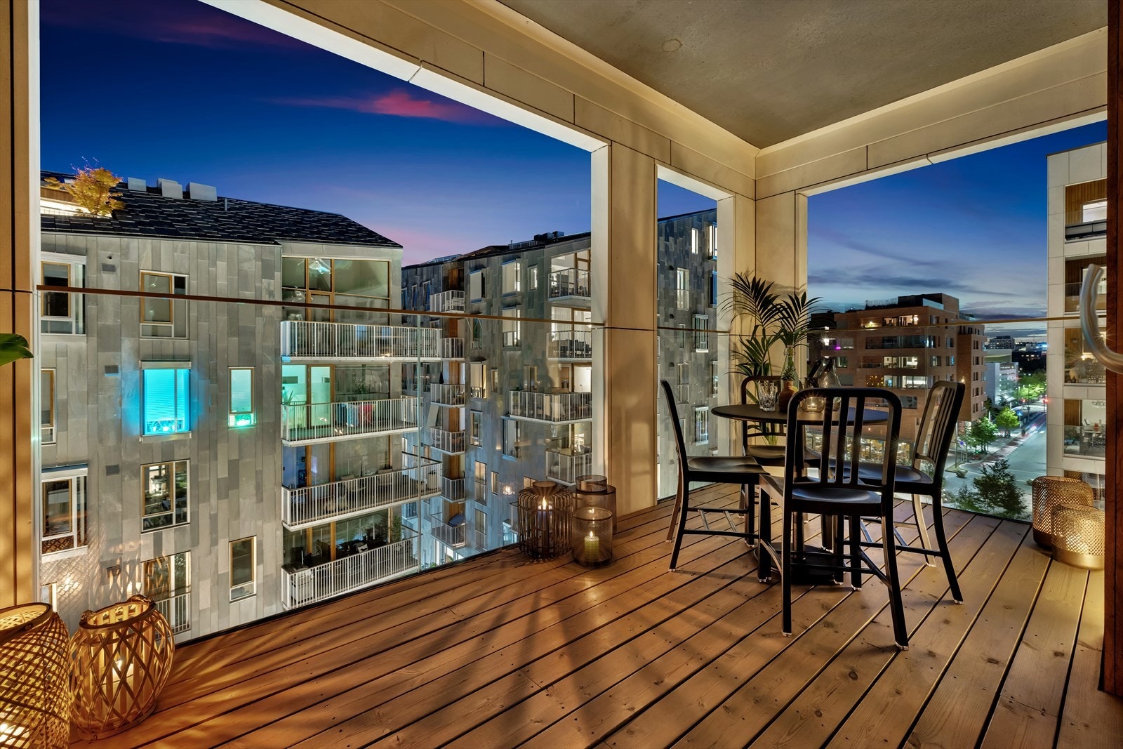 ameiet Dronninglunden ligger sentralt til i Bjørvika, og bygget består av 138 leiligheter og 3 næringlokaler. Galleribilde