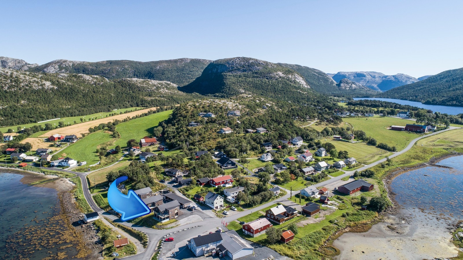 Avstand til kommunesenter på Lauvsnes ca 15 km Galleribilde