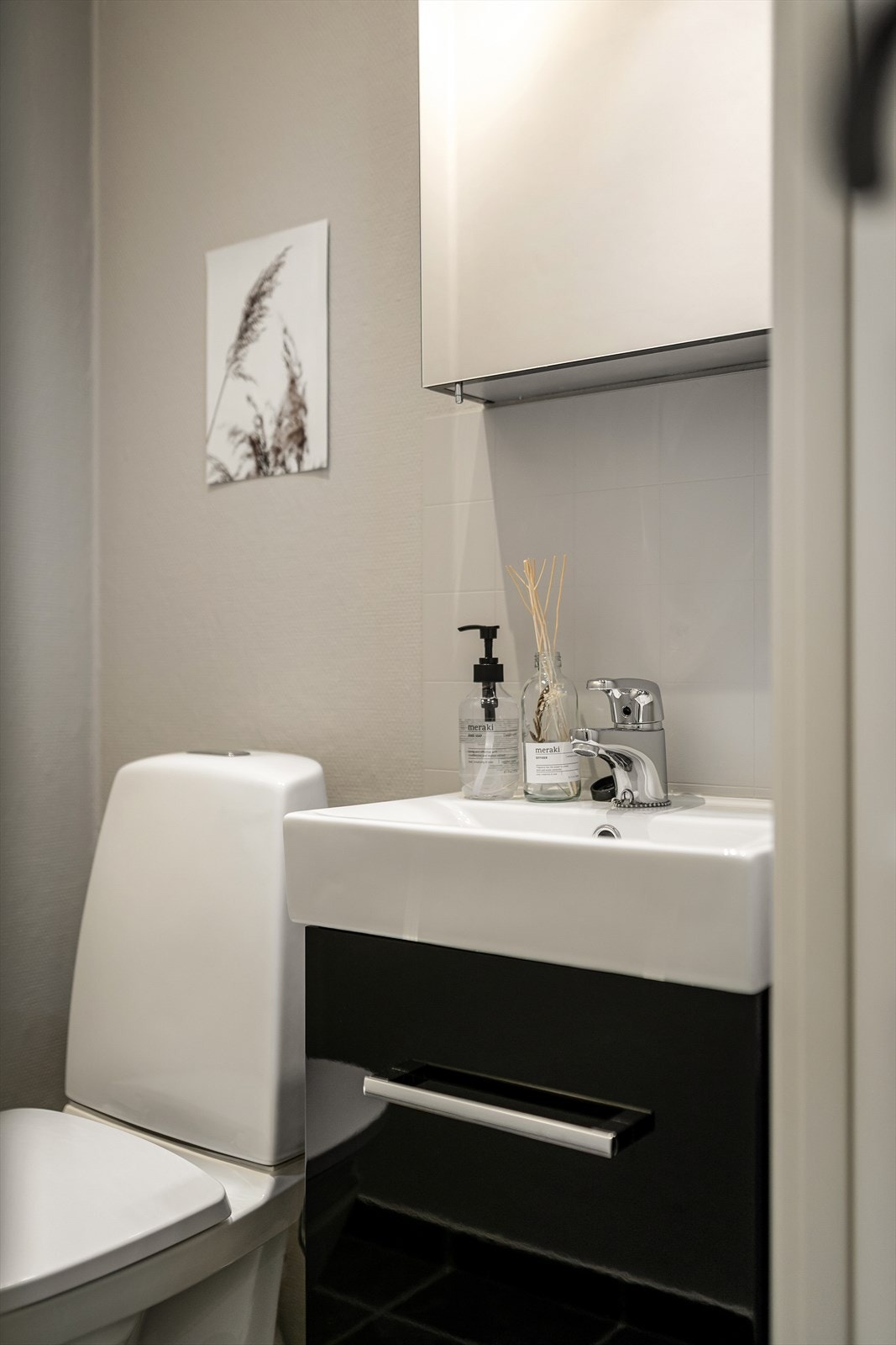 I tillegg til badet har man et ekstra toalettrom.. Galleribilde