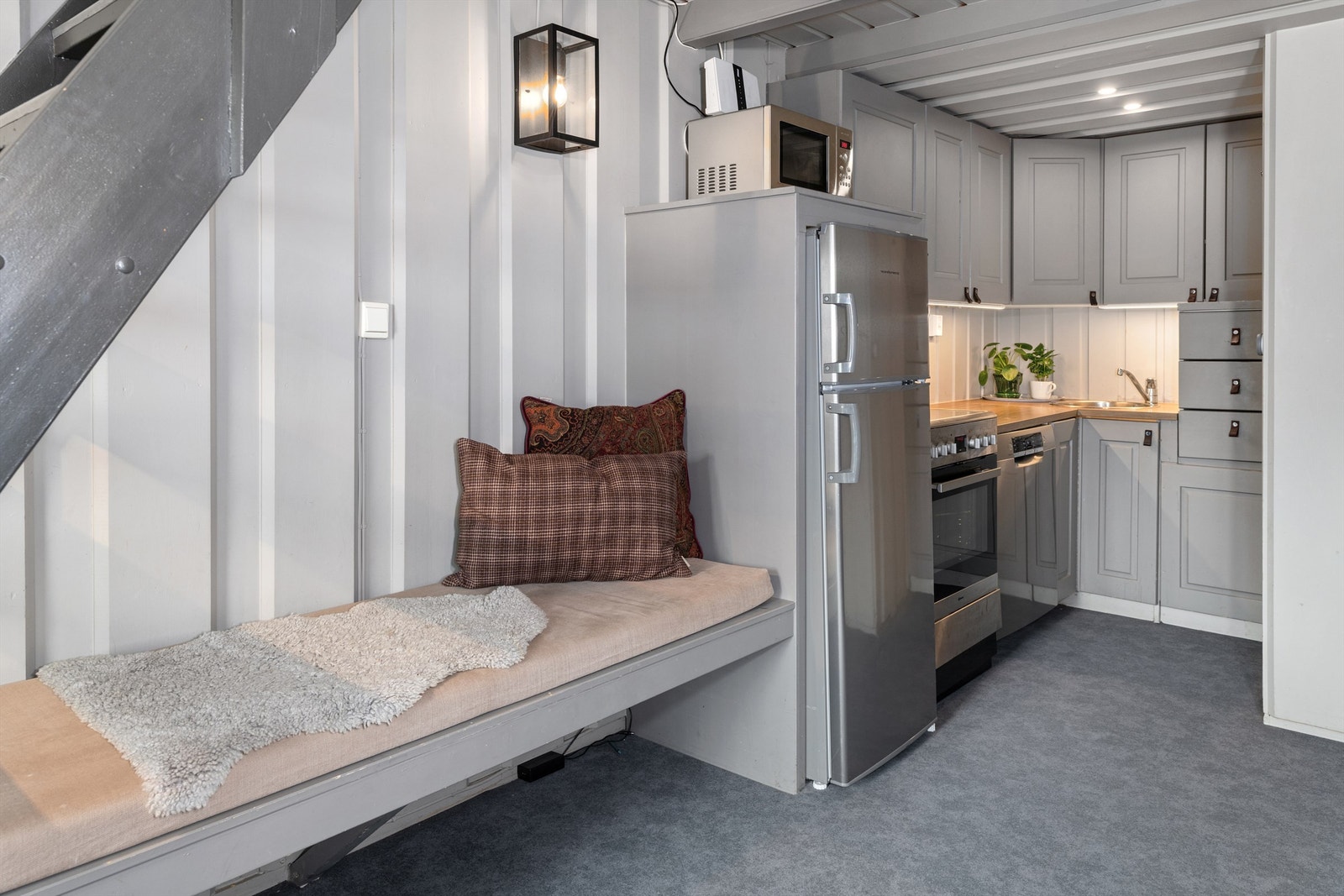 Kjøkkenet er holdt i samme fargeskala Galleribilde