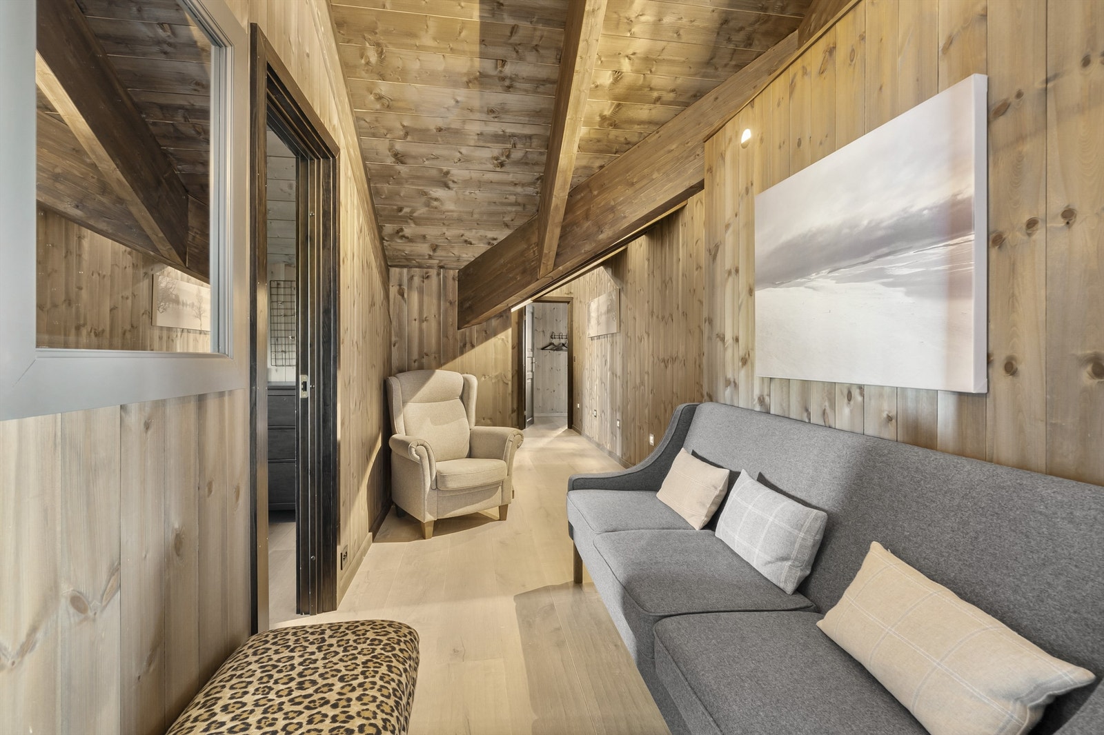 Gangen mellom soverommene. Galleribilde