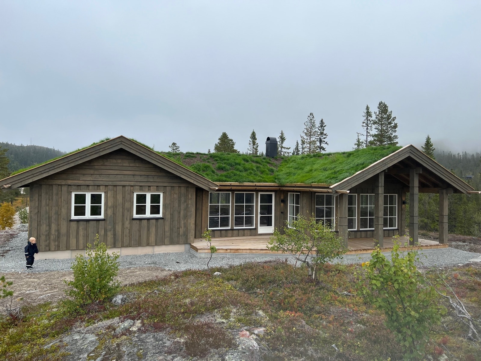 Pent beliggende i terrenget Galleribilde