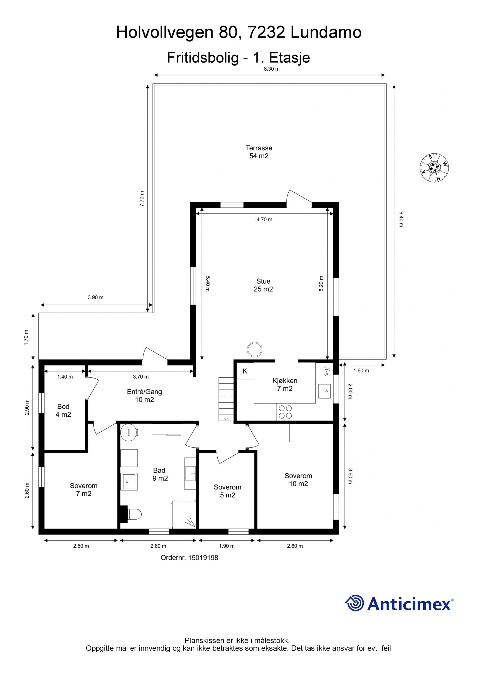 Plantegning 1.etg. Etasjen består av gang, bod, tre soverom, bad, kjøkken og stue. Galleribilde