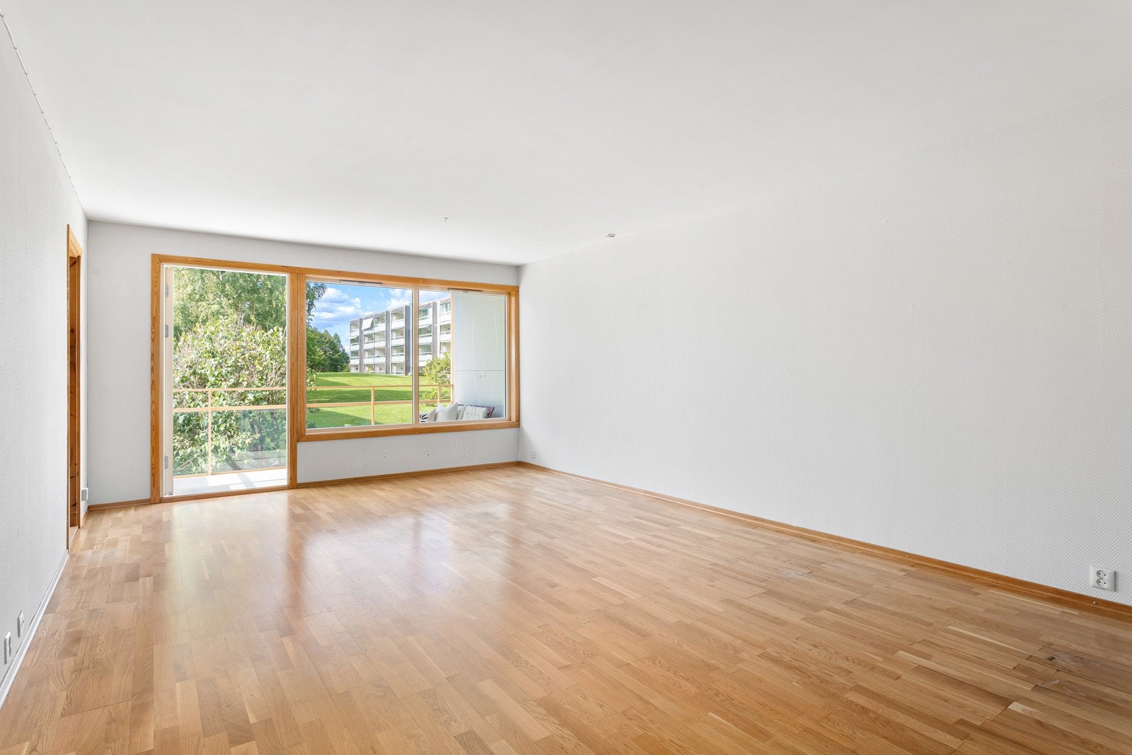 Leiligheten har behov for oppussing, så her har du en gylden mulighet til å skape ditt eget drømmehjem. Galleribilde