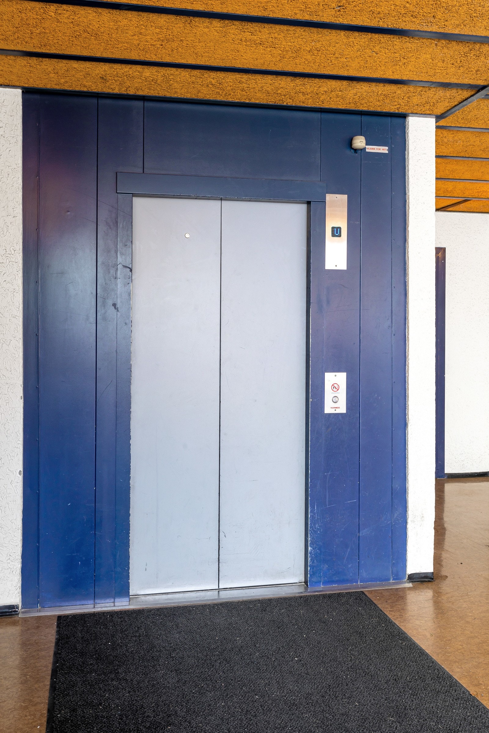 Heis direkte opp til leilighetsetasjene. Galleribilde