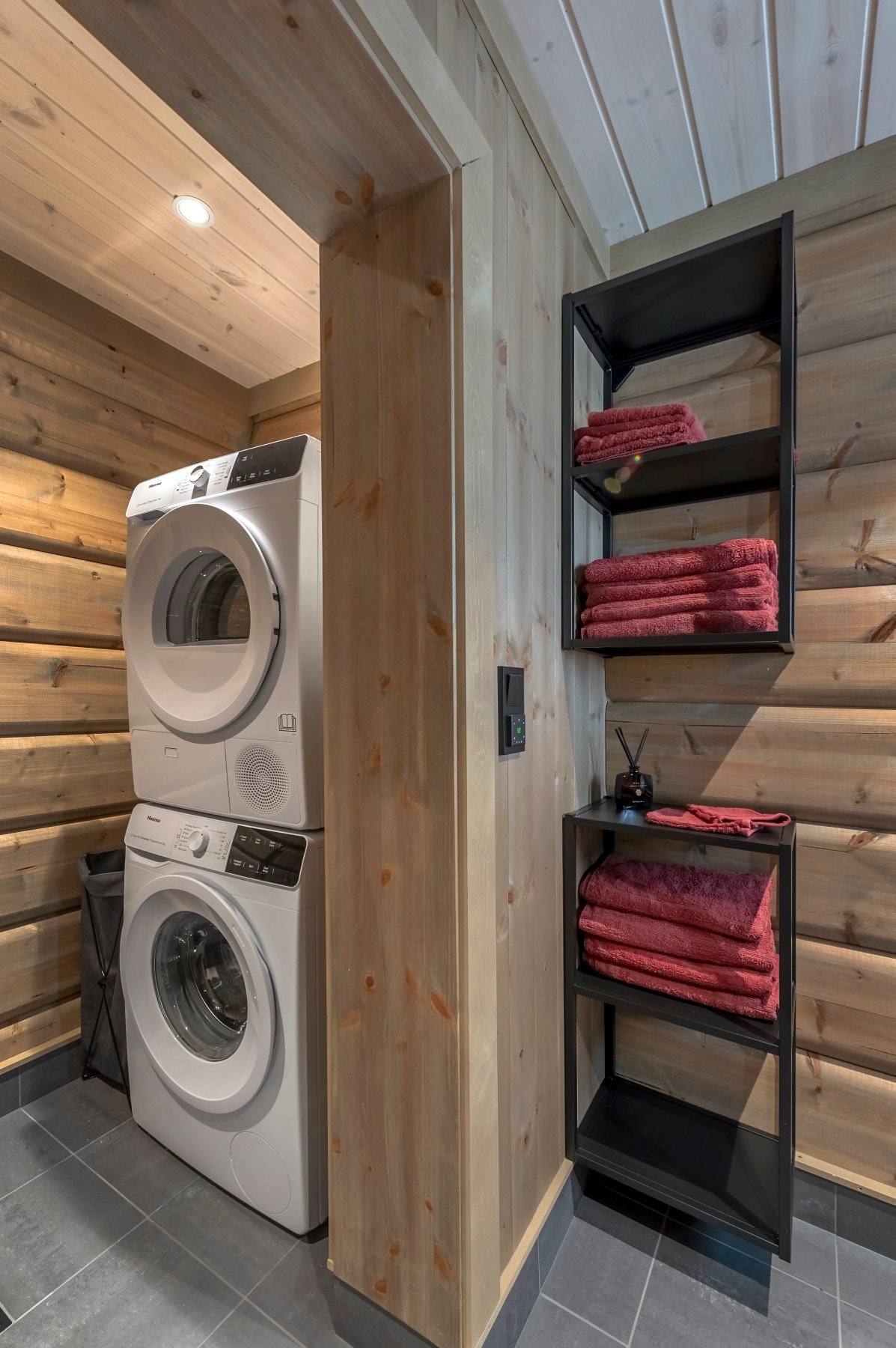 Eget vaskerom i 1. etasje på 2,4 kvm. Galleribilde
