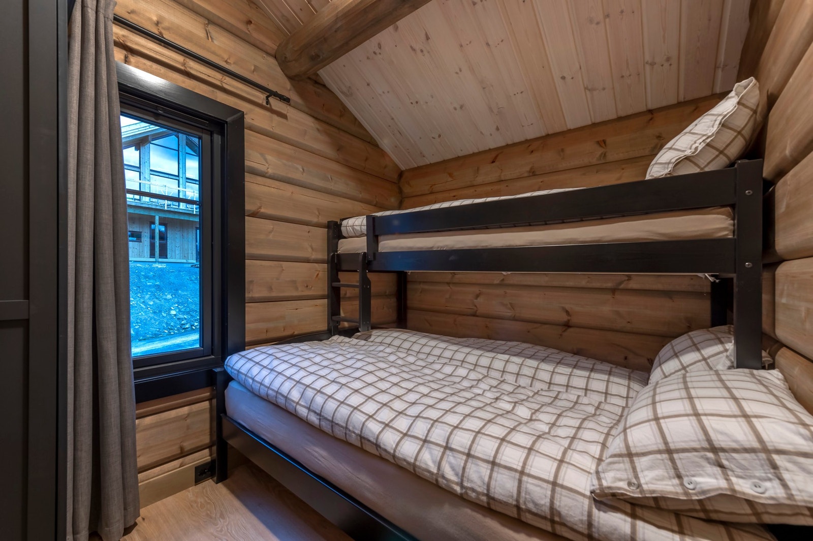 Hytten har 4 soverom. Galleribilde