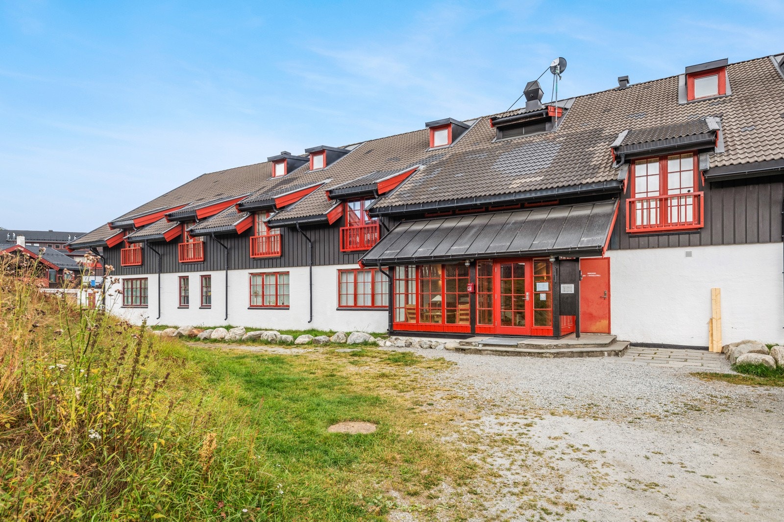 Eiendomsmegler Jannike Seljevoll Herleiksplass ønsker velkommen til Ustaoset og denne fine leiligheten. Galleribilde