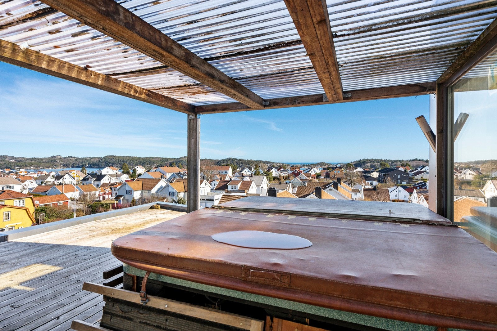 Terrasse 2.etg. med jacuzzi Galleribilde