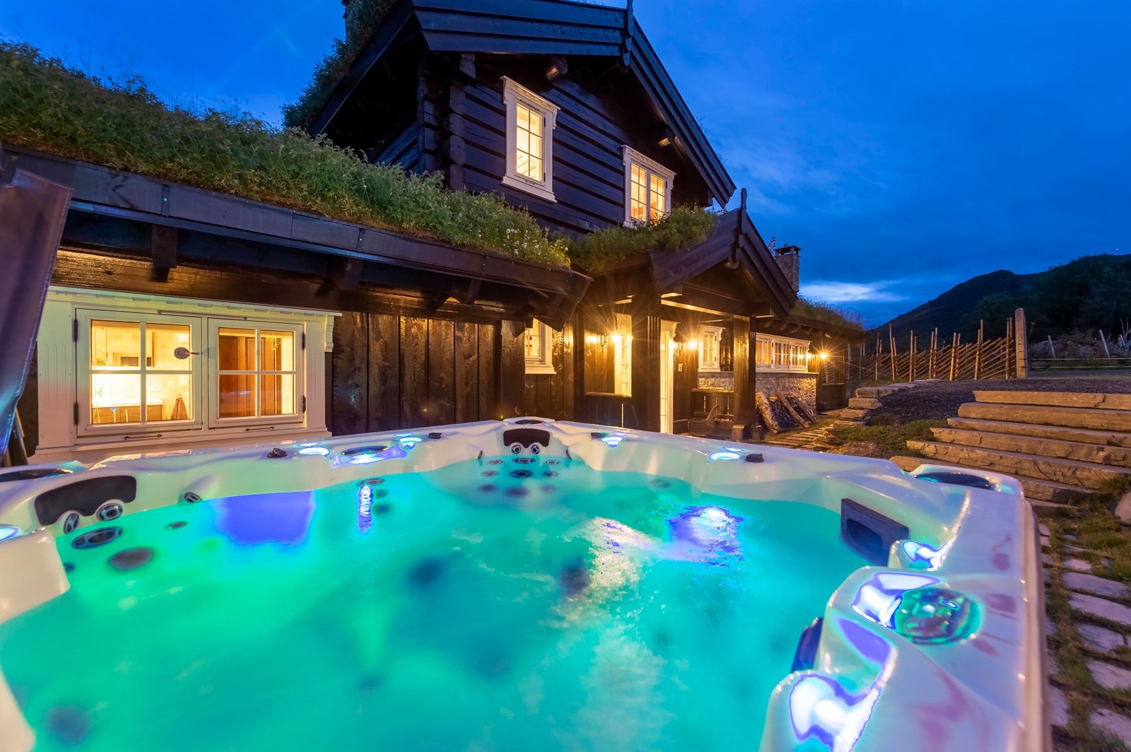 Eiendommen har attraktiv beliggenhet i Stølen, med nærhet alpinanlegg, oppkjørte skispor og turterreng. Galleribilde