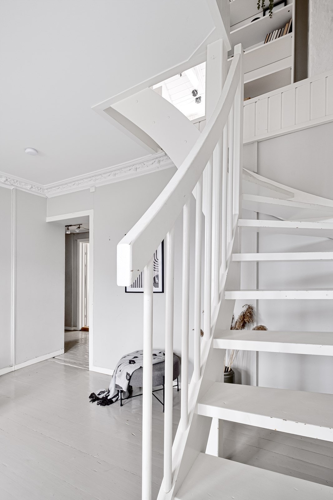 Trappen opp til 6. etasje Galleribilde
