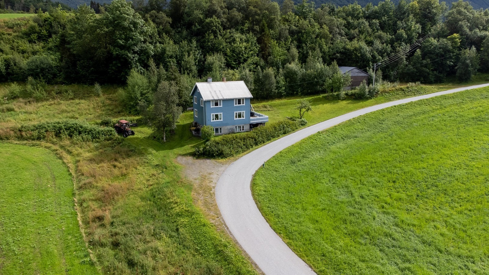Møremegling v/ Tore Magerøy ønsker velkommen til Setrevegen 7! Galleribilde