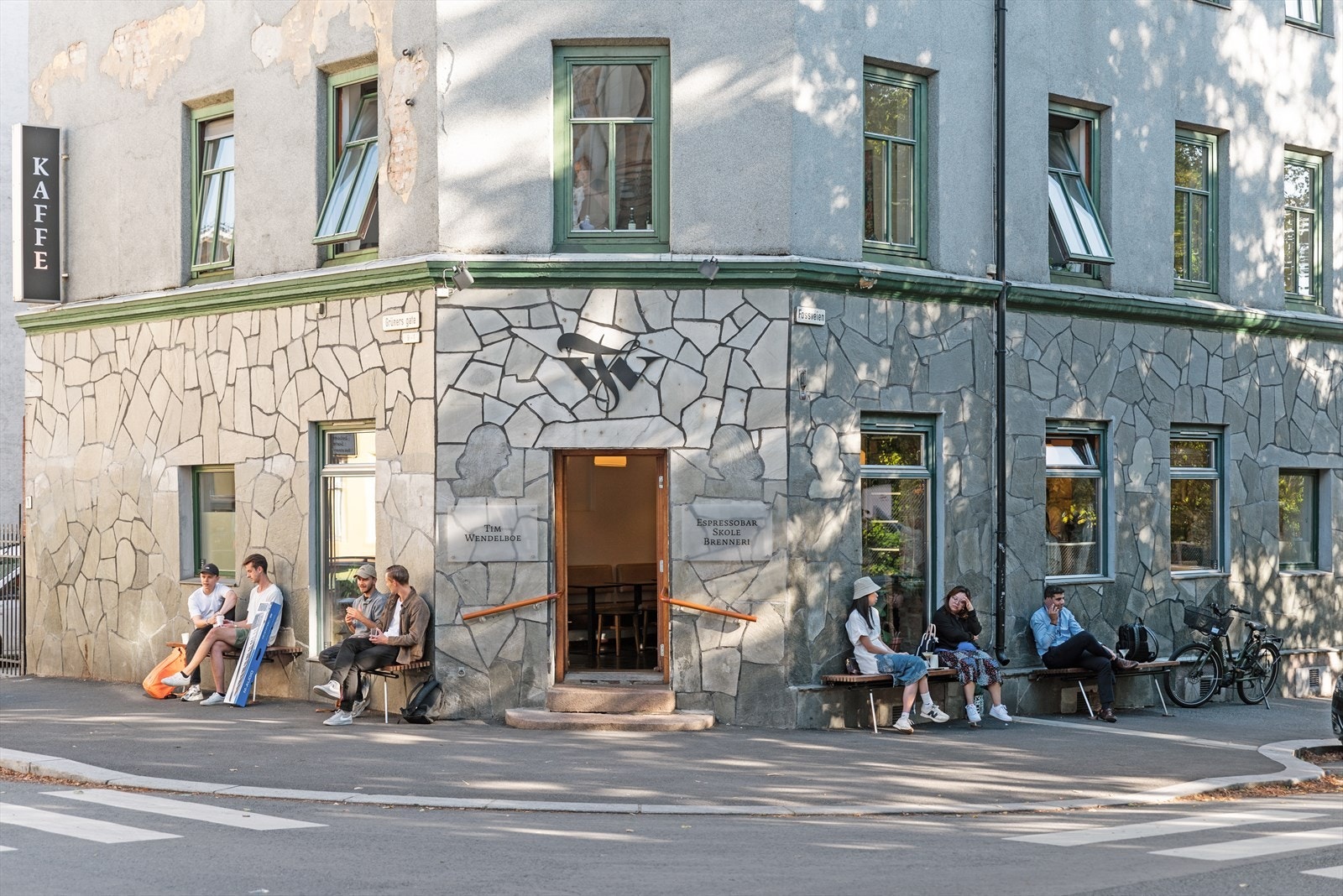 Nyt verdensberømt kaffe på hjørnet hos Tim Wendelboe Galleribilde