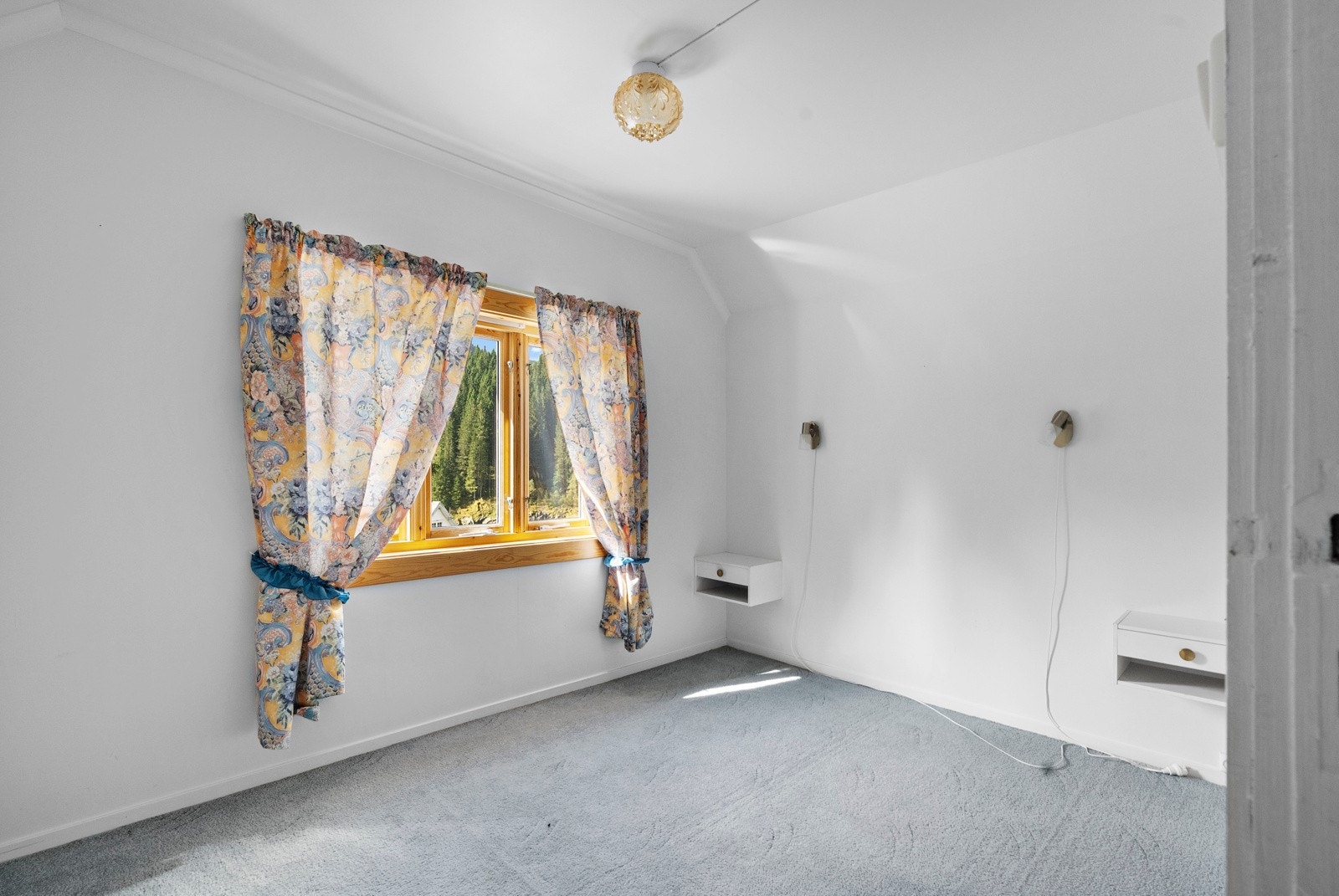 Soverom 1 av 3 Galleribilde