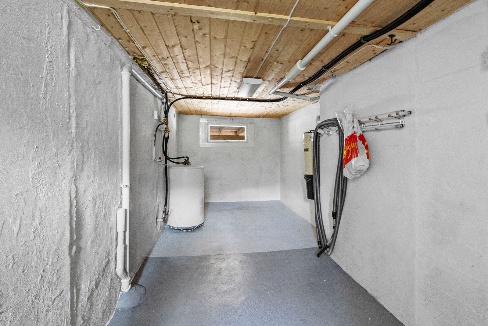 Bod / vaskerom i kjeller Galleribilde