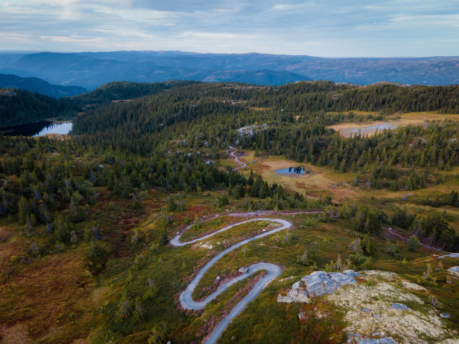 Hallingspranget åpnet i 2022. 17 km flytsti for hele familien fra toppen av alpinsenteret ned til Nesbyen sentrum Galleribilde