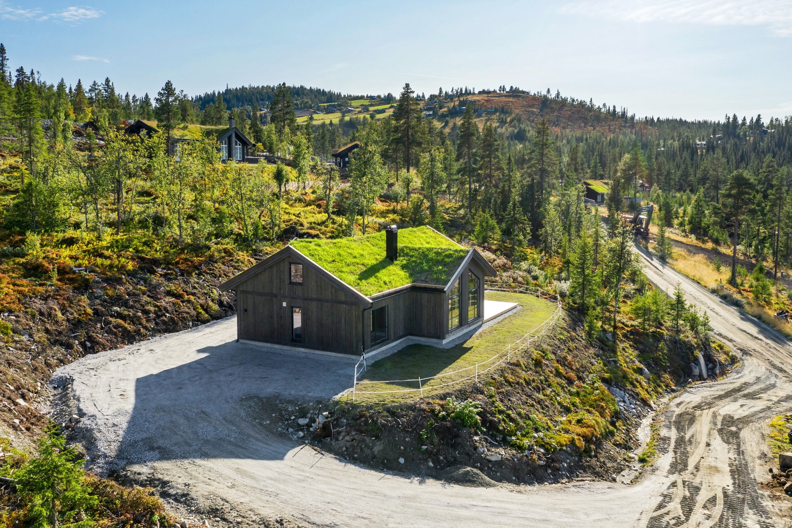 Bilde av Skogshornhytta på Bøgaset. 1 av 2 modeller som bygges i feltet. Galleribilde