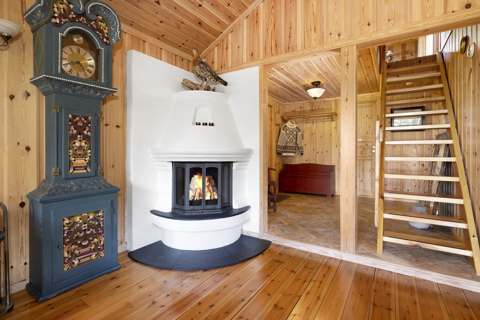 Fra gang er det trapp opp til oppstugu Galleribilde