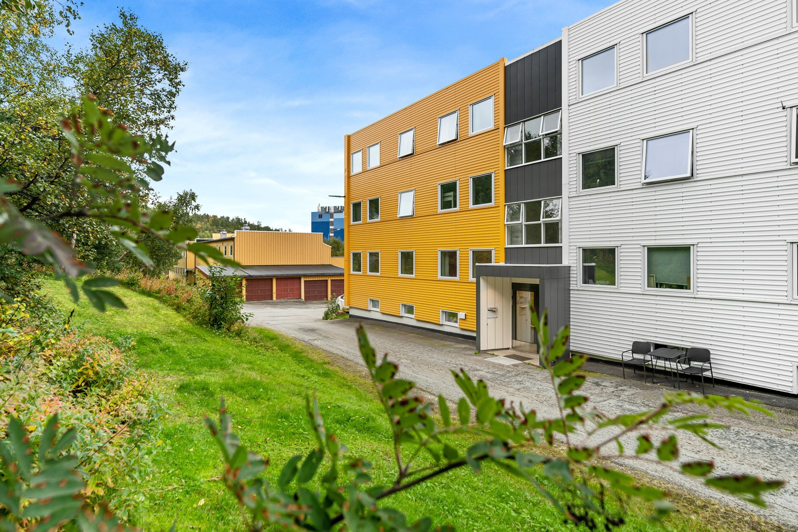 Fasade/inngangsparti.