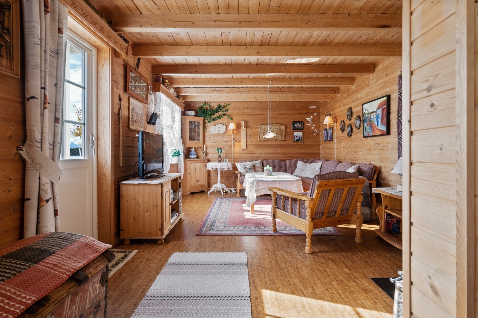 Stue/spisestue Galleribilde