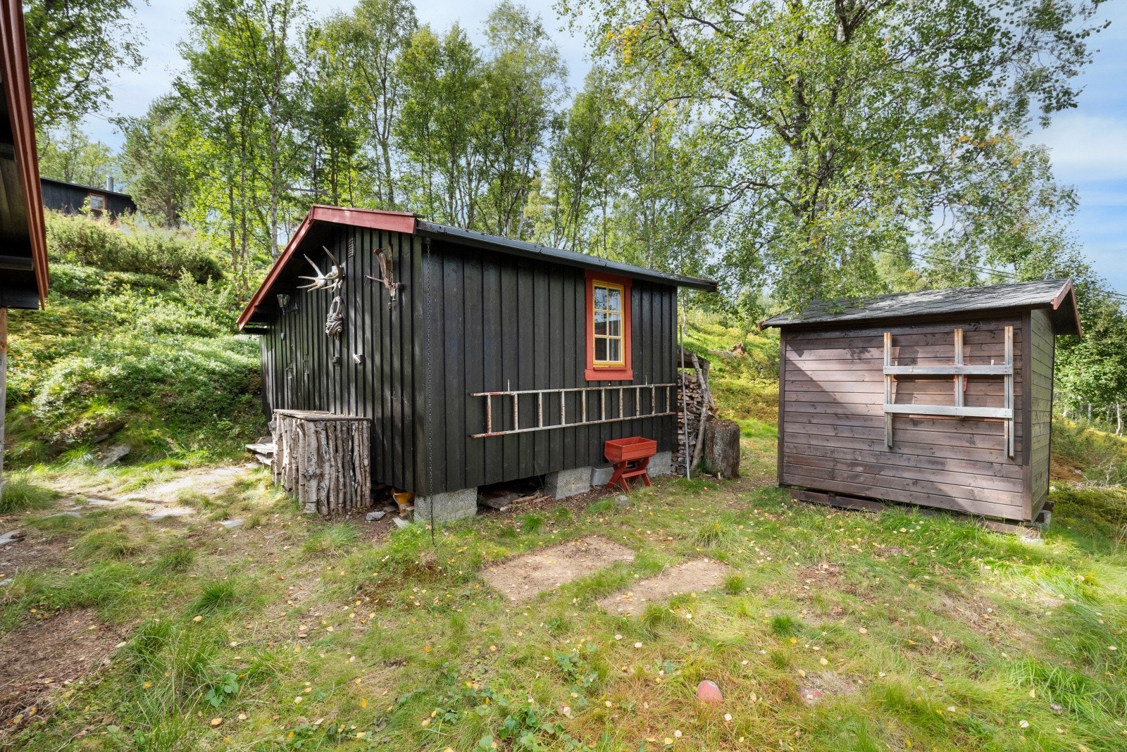 Annekset er på 11 kvm, mens uthuset er på 3 kvm. Galleribilde
