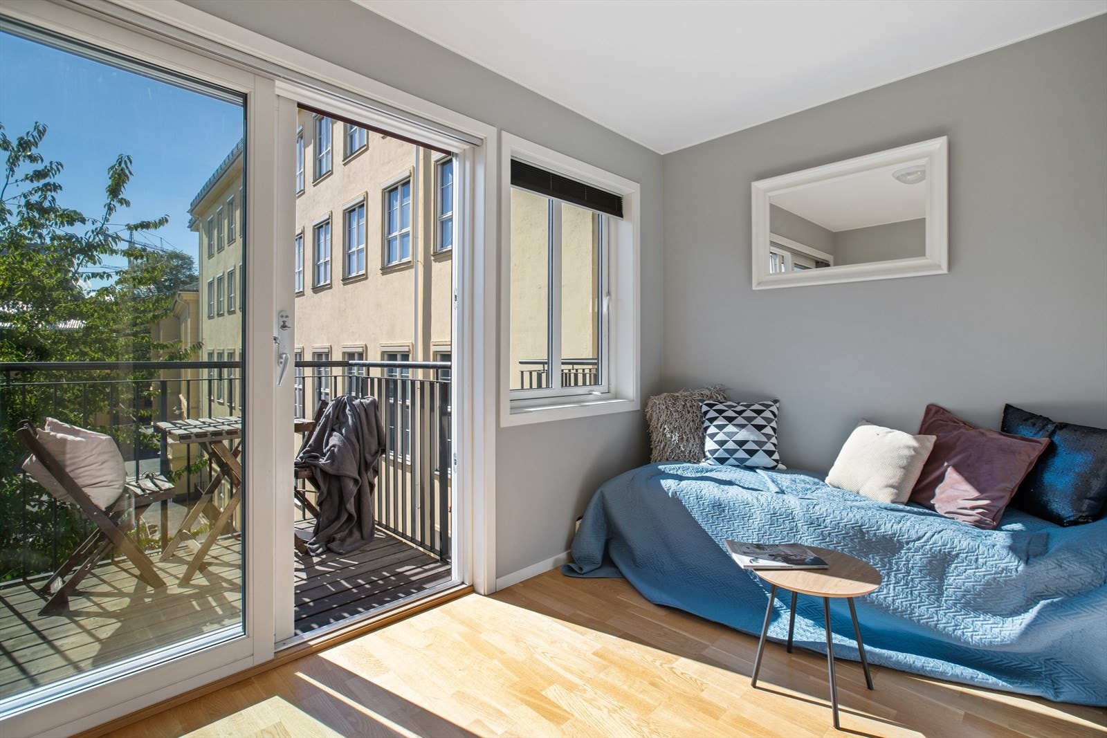 Rosteds gate 6B - Moderne og pen 1-roms pendlerleilighet | Sørvendt balkong | Heis | Lave felleskostnader | Varmtvann & tv/nett | Sentralt Galleribilde