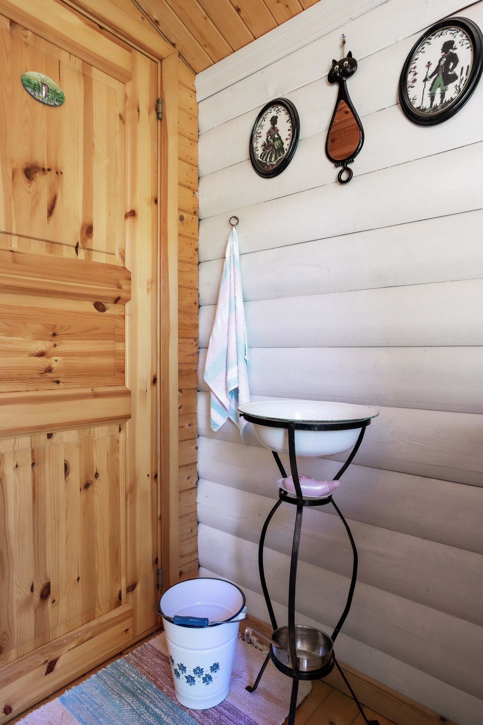 Vaskevannsfat finnes det flere av. Galleribilde