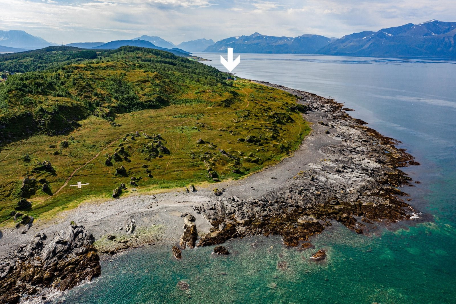 Like ved Nesodden fyr, bare noen steinkast unna, finner du en flott avsideliggende strand!