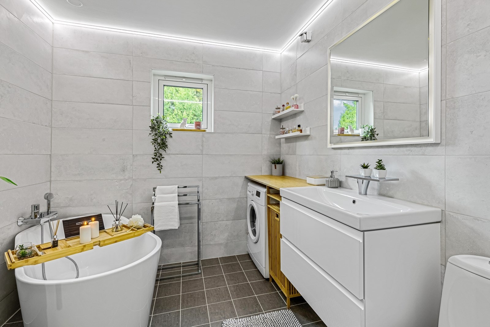 Flislagt baderom fra 2021 Galleribilde