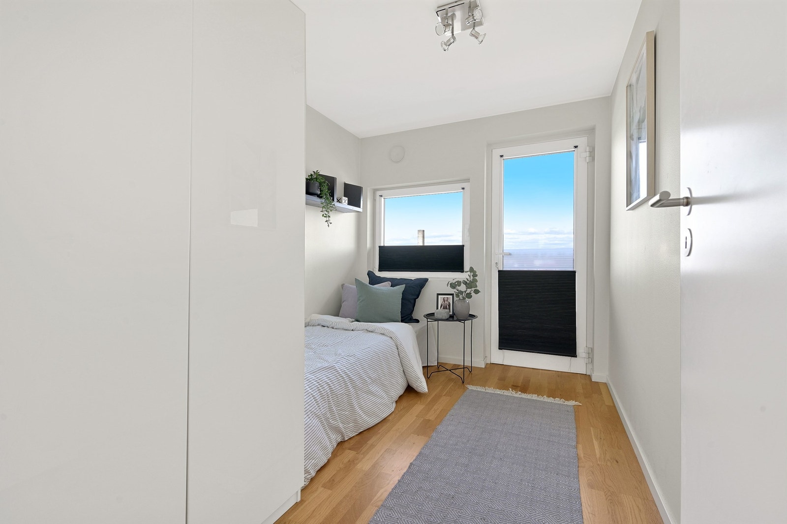 Soverom 3 med garderobeskap Galleribilde