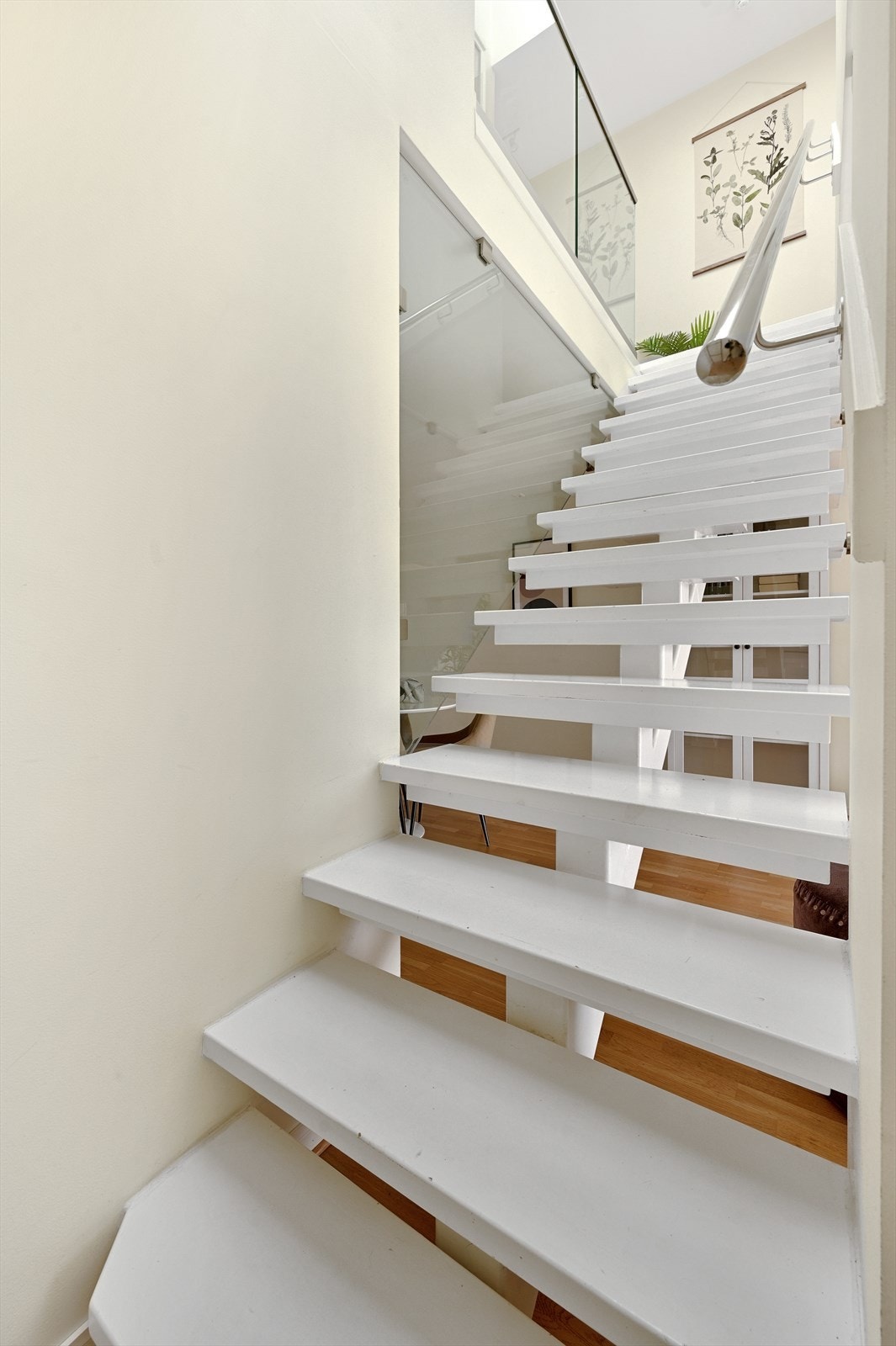 Trappeløp opp til 2. etg. Galleribilde