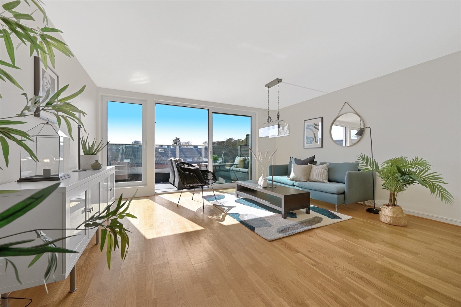 En romslig leilighet over to etasjer med totalt 3 soverom Galleribilde