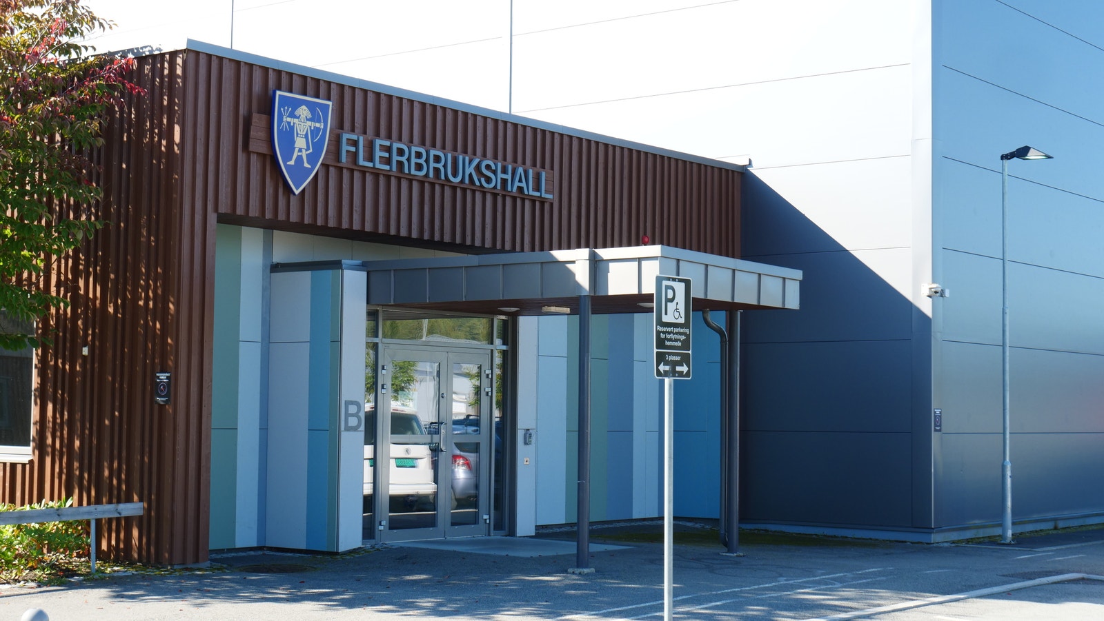 Flerbrukshallen på Nordkisa har mange aktivitetstilbud for barn og unge Galleribilde