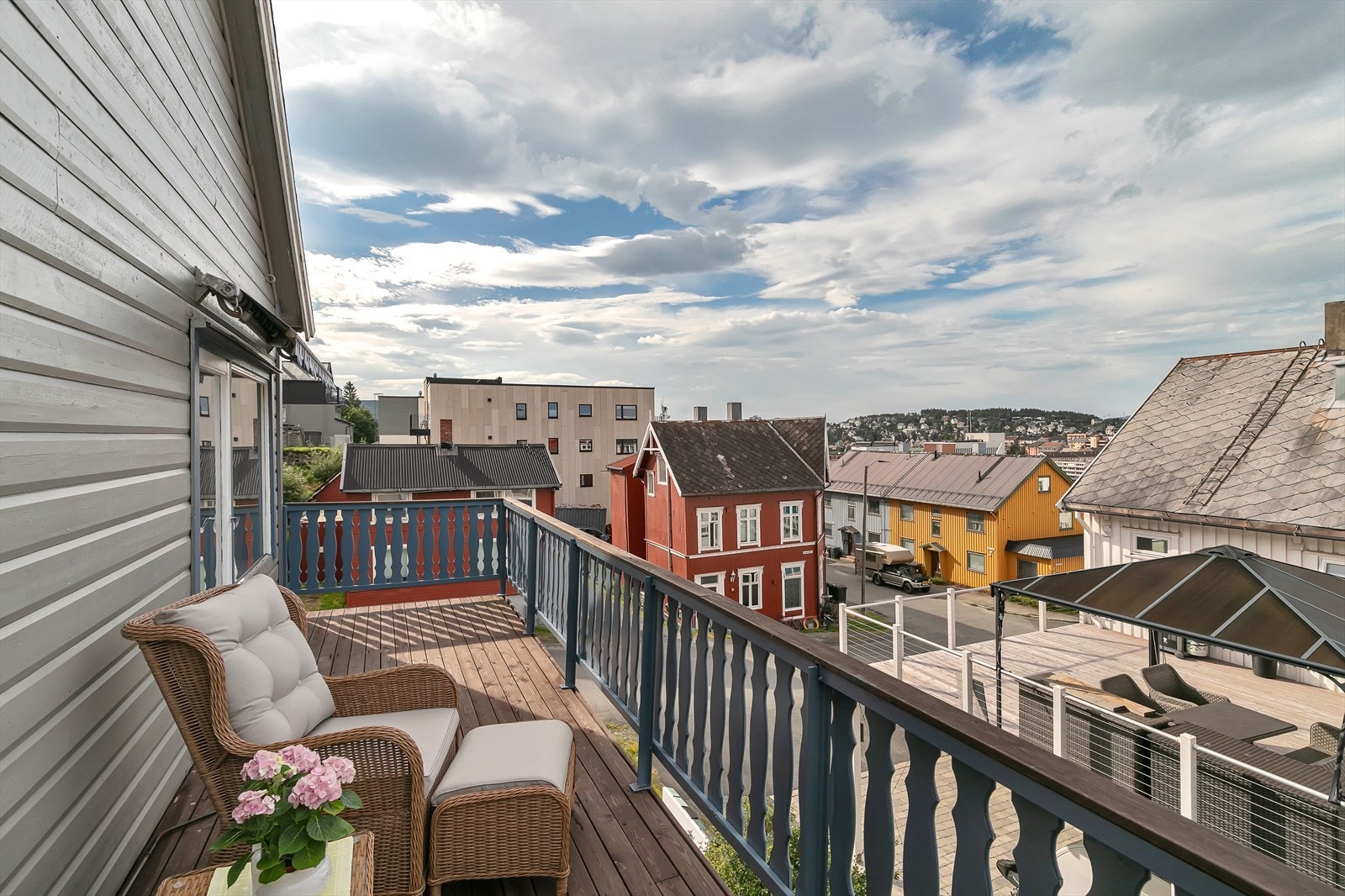 2. etasje - Veranda Galleribilde