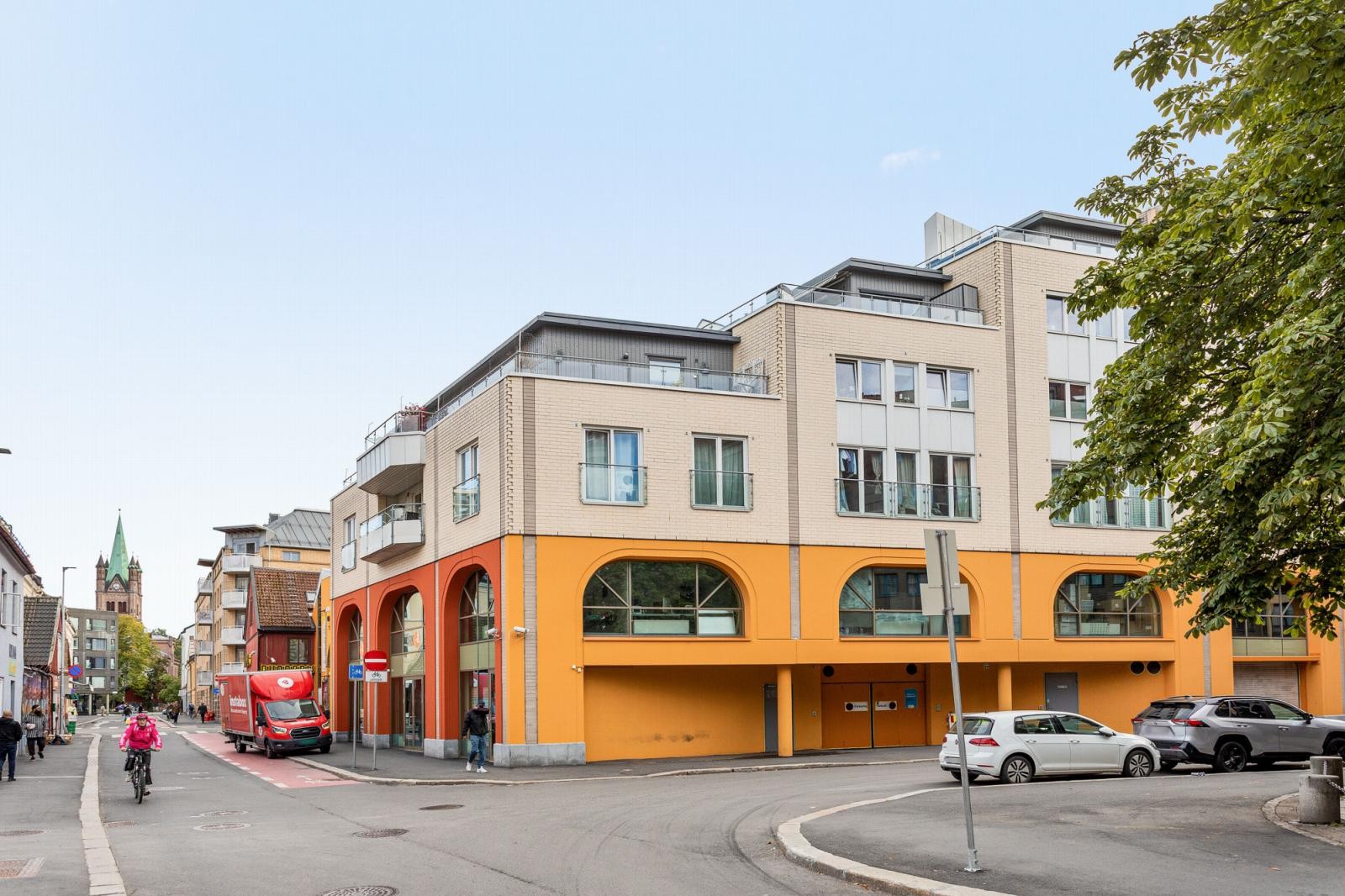 Vi ønsker deg velkommen til en hyggelig visning i Tøyenbekken 4. Galleribilde